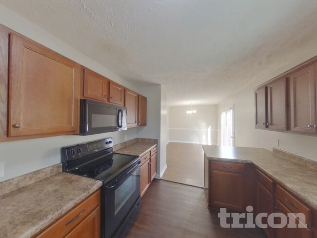 Photo - 916 Coolidge Ct