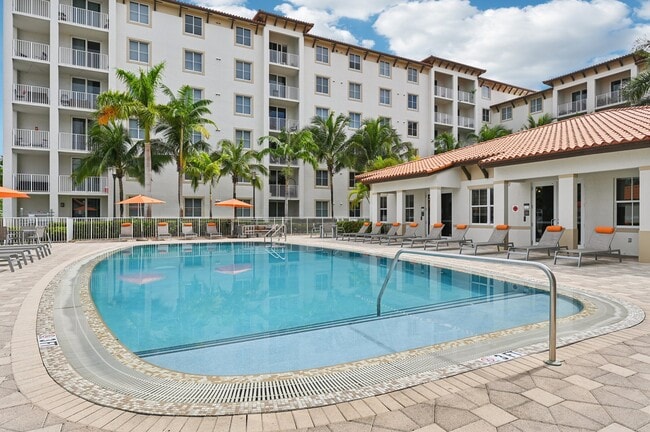 Building Photo - Gran Vista at Doral