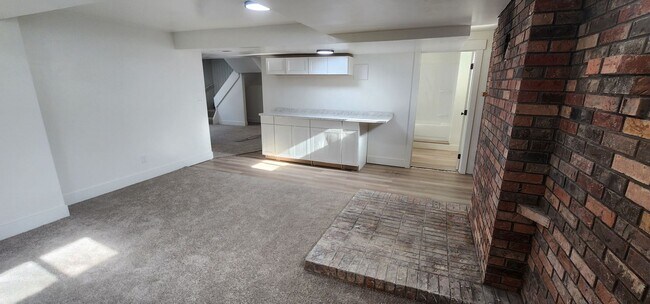 Photo - 367 McCormack St Unit Lower