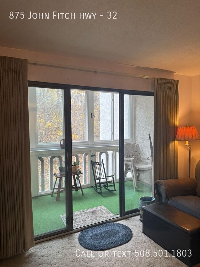 Photo - 875 John Fitch Hwy