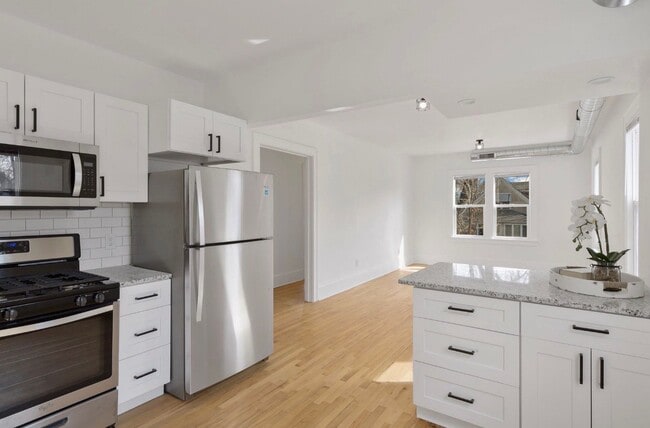 Photo - 2550 Jefferson St NE Unidad 3