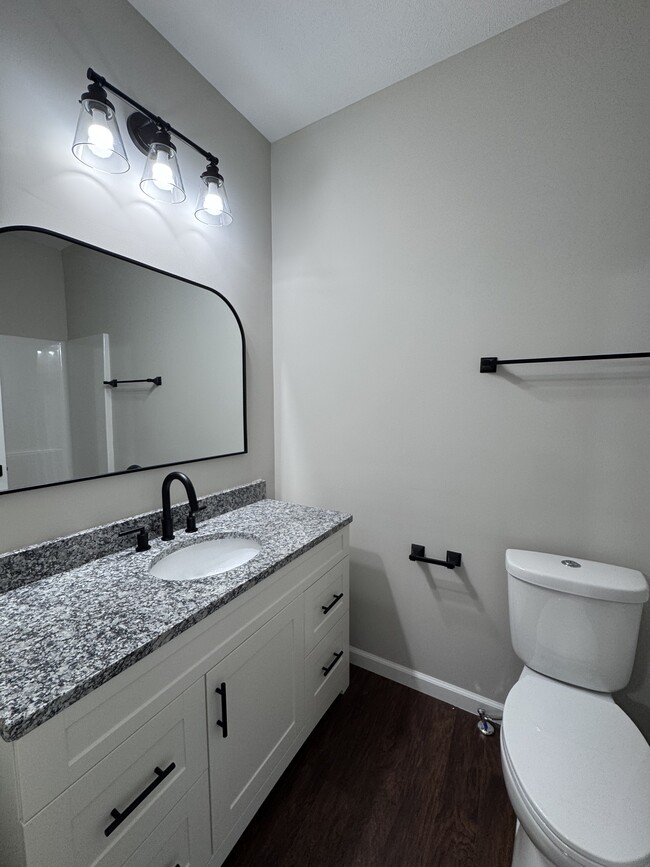 Photo - 1725 S Purdum St