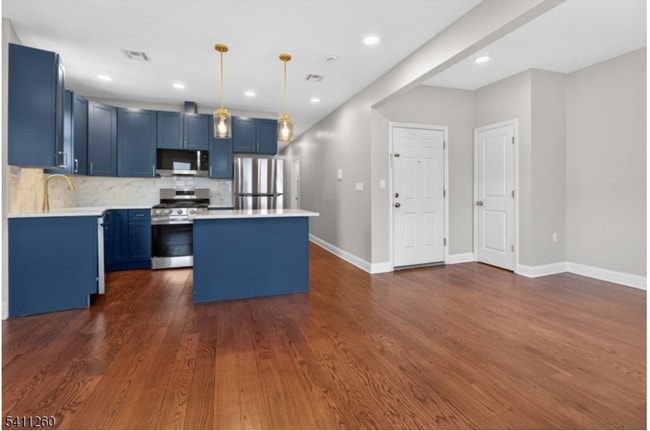 Photo - 579 S 12th St