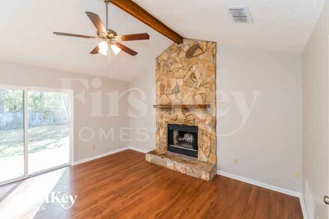 Photo - 9586 Villiers Dr S