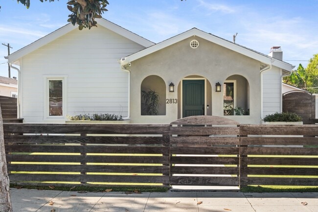 Building Photo - 2813 Military Ave