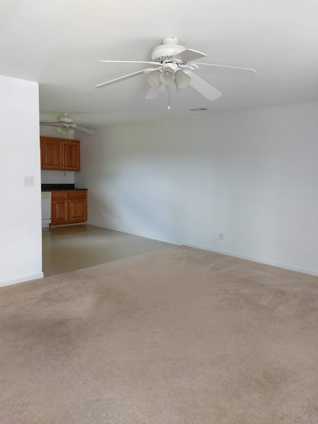 1202 Bowman Loop Unit .