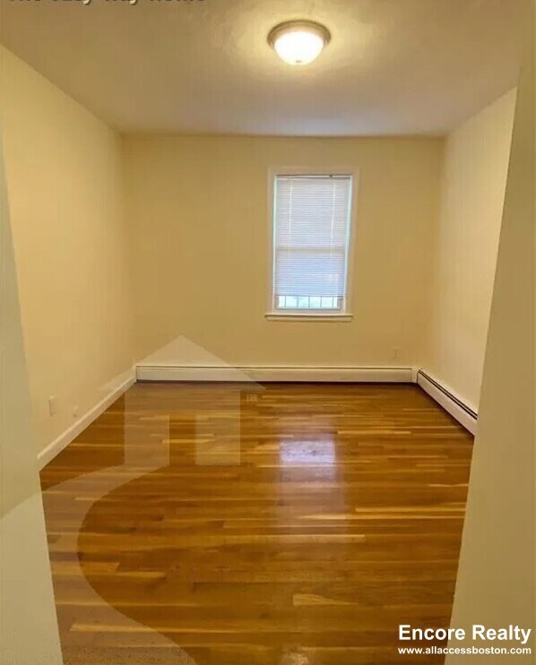 Photo - 168 N Beacon St Unit 01