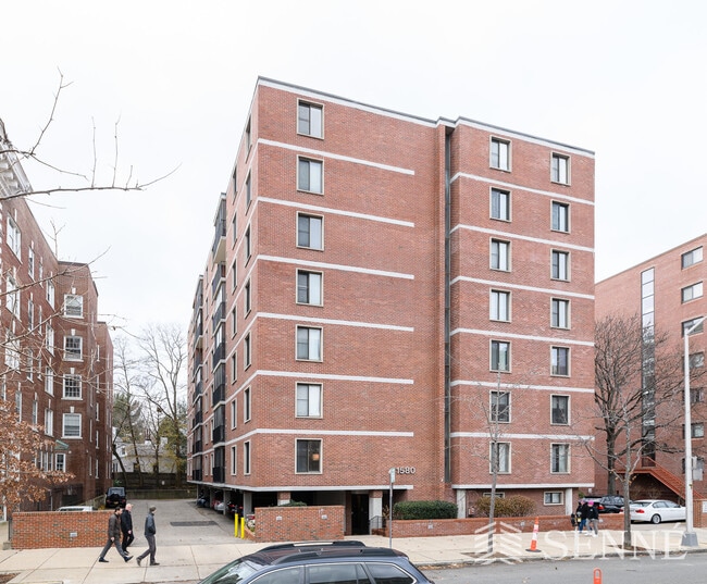 Photo - 1580 Massachusetts Ave Unidad 4F