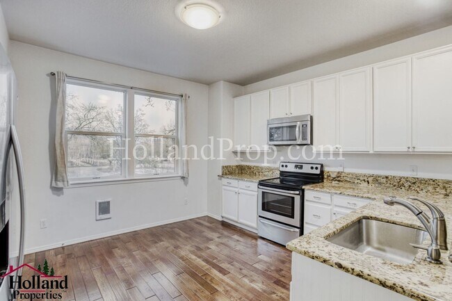 Photo - Charming 3-level townhome ideally located in the heart of Beaverton!