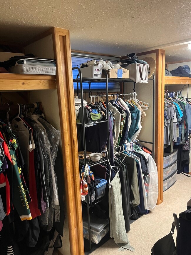 Photo - 470 S 39th St