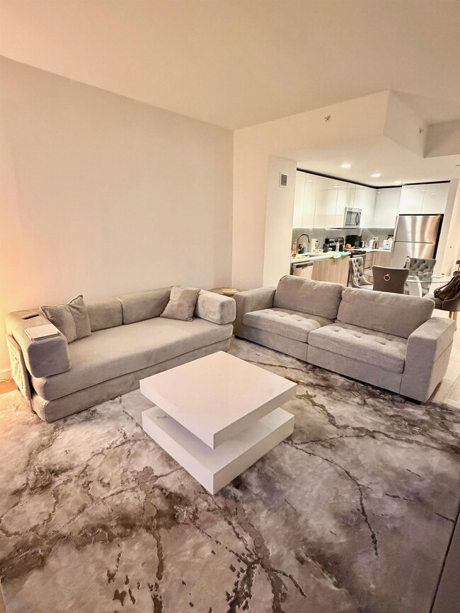 Building Photo - 25 Park Ln S Unit 0701