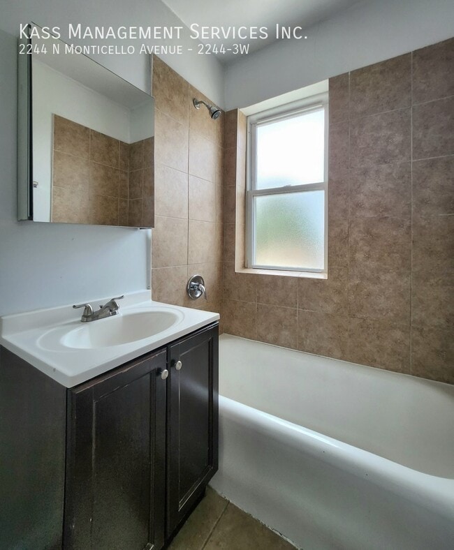 Photo - 2244 N Monticello Ave Unit 2244-3W