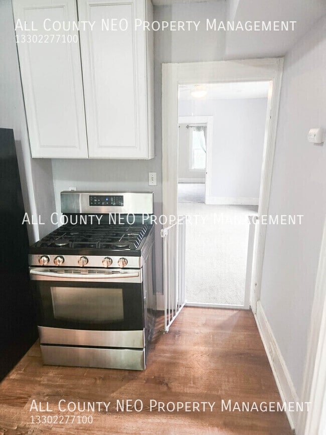 Photo - 2044 W 44th St Unit Up