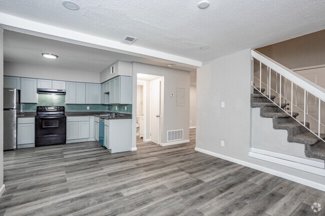 3BR, 1.5BA - 1,142SF - Kitchen/Dining Room