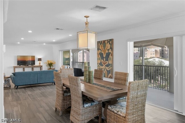 Photo - 1020 Swallow Ave Unit 302