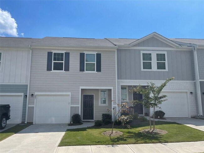 Photo - 241 Grand Central Wy