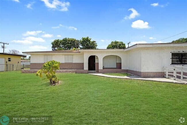 Building Photo - 4260 NW 173rd Dr Rental