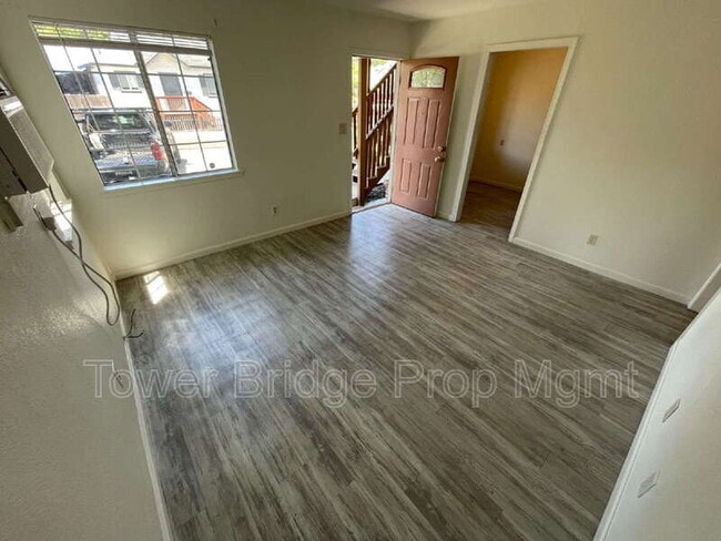 Photo - 2701 San Fernando Way Unit Apt 2
