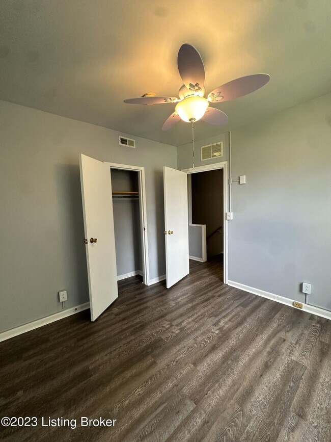 Photo - 1749 Algonquin Pkwy