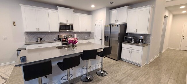 Photo - 116 Limonite Ln