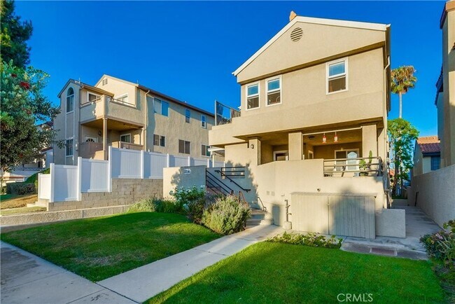 Photo - 2756 Gramercy Ave Unit B