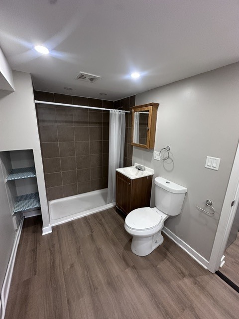 Photo - 6204 S McVicker Ave Unidad 1R-studio
