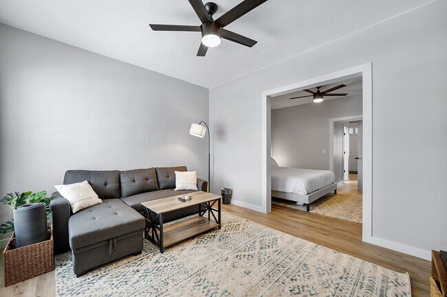 Photo - Remodeled 1BD, 1BA in the Highlands with B...