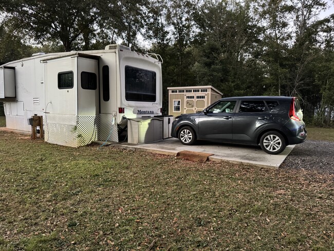 Photo - 11947 Woodland Ave