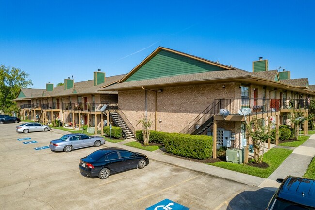Photo - 811 Cloyd Dr Unit 416