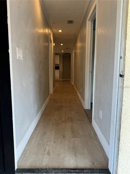 Photo - 4807 E 10th Ave