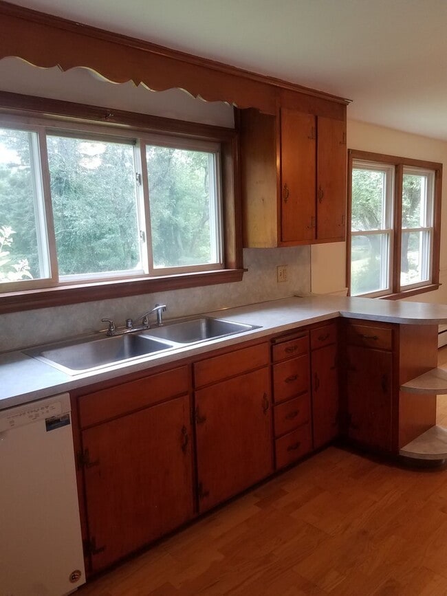 Photo - Available in Simsbury