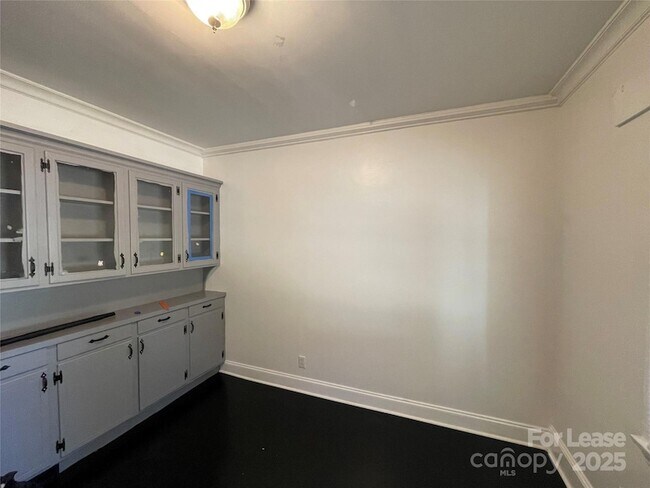 Photo - 5311 Princess St