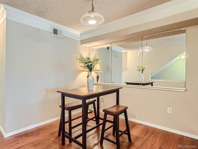 Photo - 2147 Eagle Ave