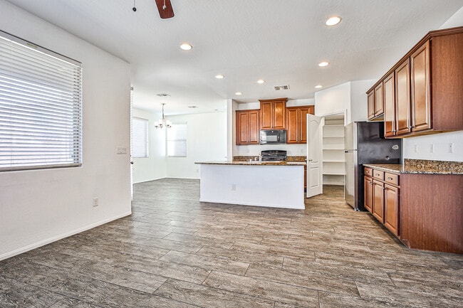 Photo - 6360 Beavertail Pond Ave