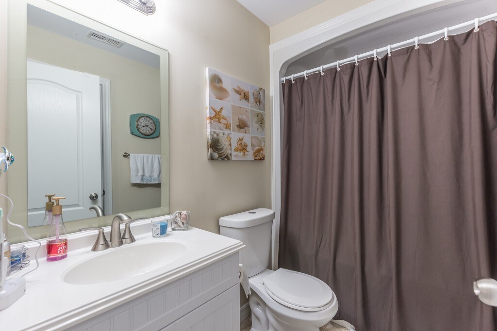 Photo - 556 Chippawa St