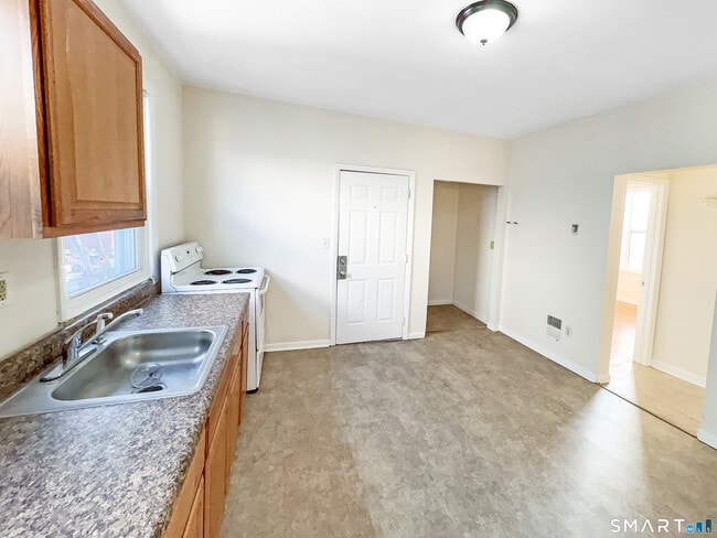 Photo - 34 Wolcott St Unidad 3