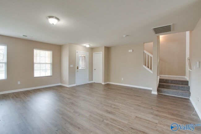 Photo - 230 Laramie Circle