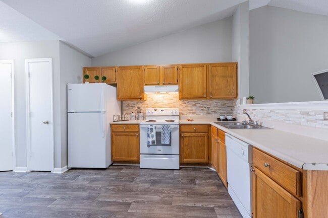 Photo - Sharon Pointe Apartment Homes