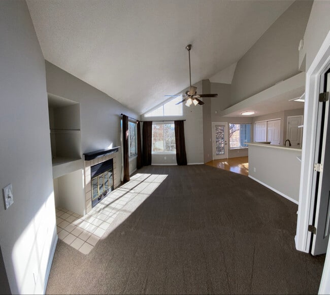 Photo - 882 S Reed Ct