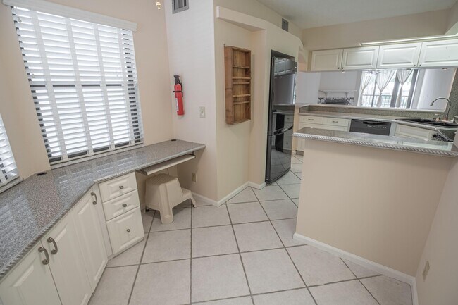 Photo - 123 Bay Colony Dr N Condo