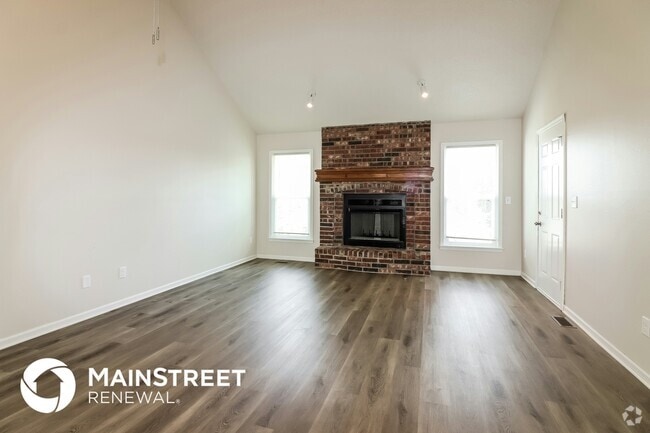 Building Photo - 609 NE Bristol Dr Rental