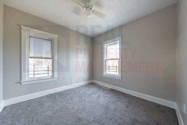 Photo - 987 Evangeline Rd Unit Lower