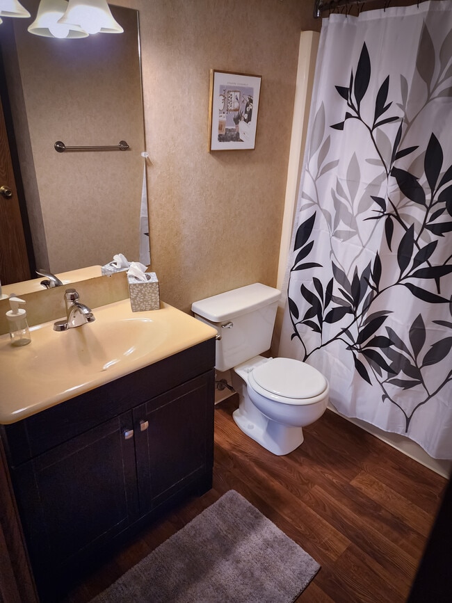 Partially Upgraded 1Bdrm Bathroom