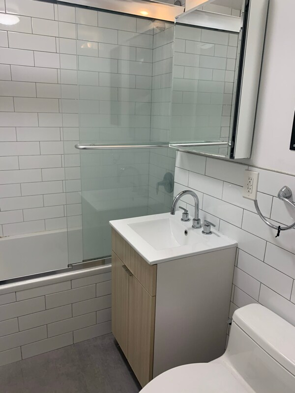 Photo - 111 Lawrence St