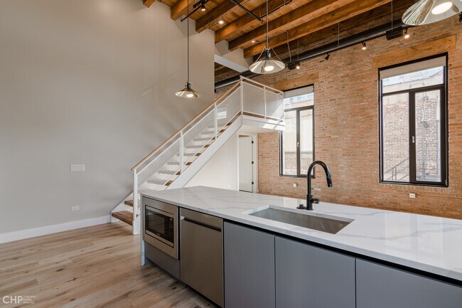 Photo - 729 N Sangamon St Unit 401