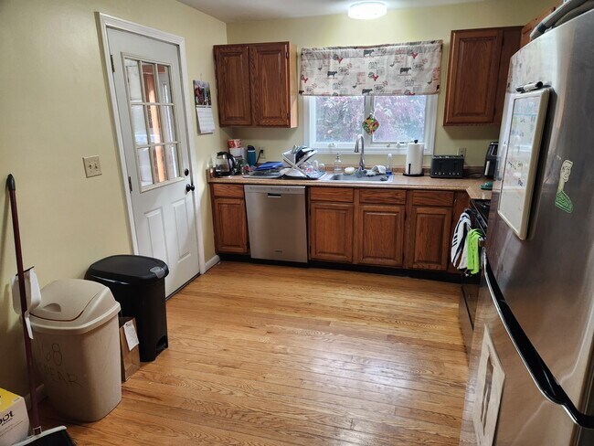 Photo - 168 Spear St