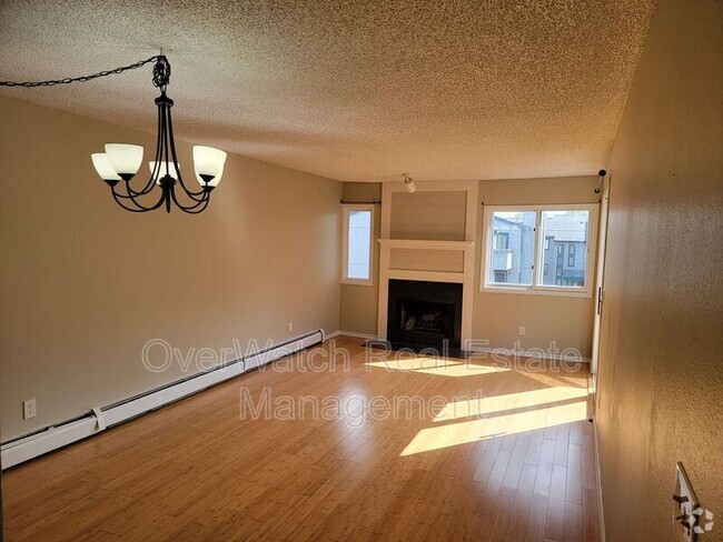 Building Photo - 1615 Sitka St Unit #302 Rental