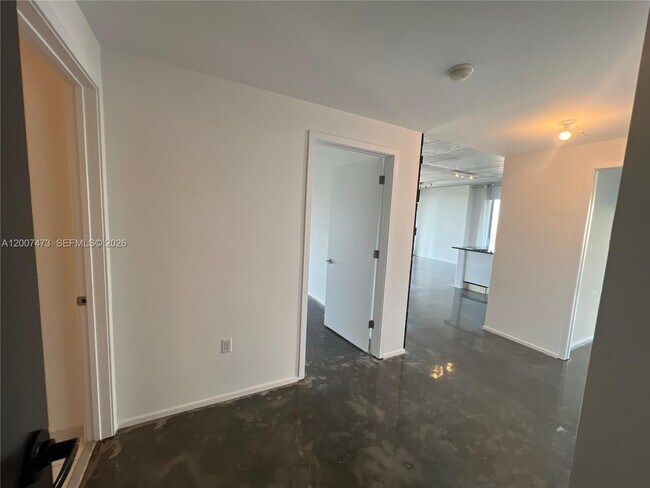 Photo - 3470 E Coast Ave Unidad H0501