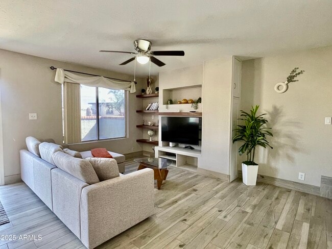 Photo - 14404 N Boxwood Ln