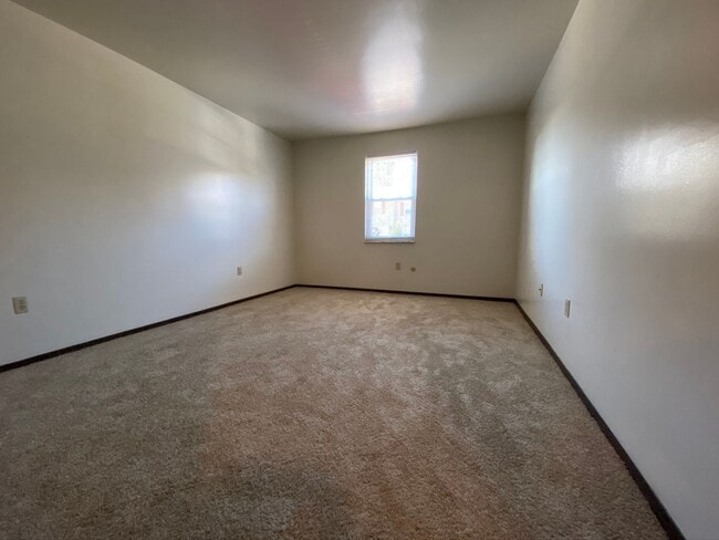 Photo - Spacious 2BR at Bellwood Manor! Great Nort... Unidad 206